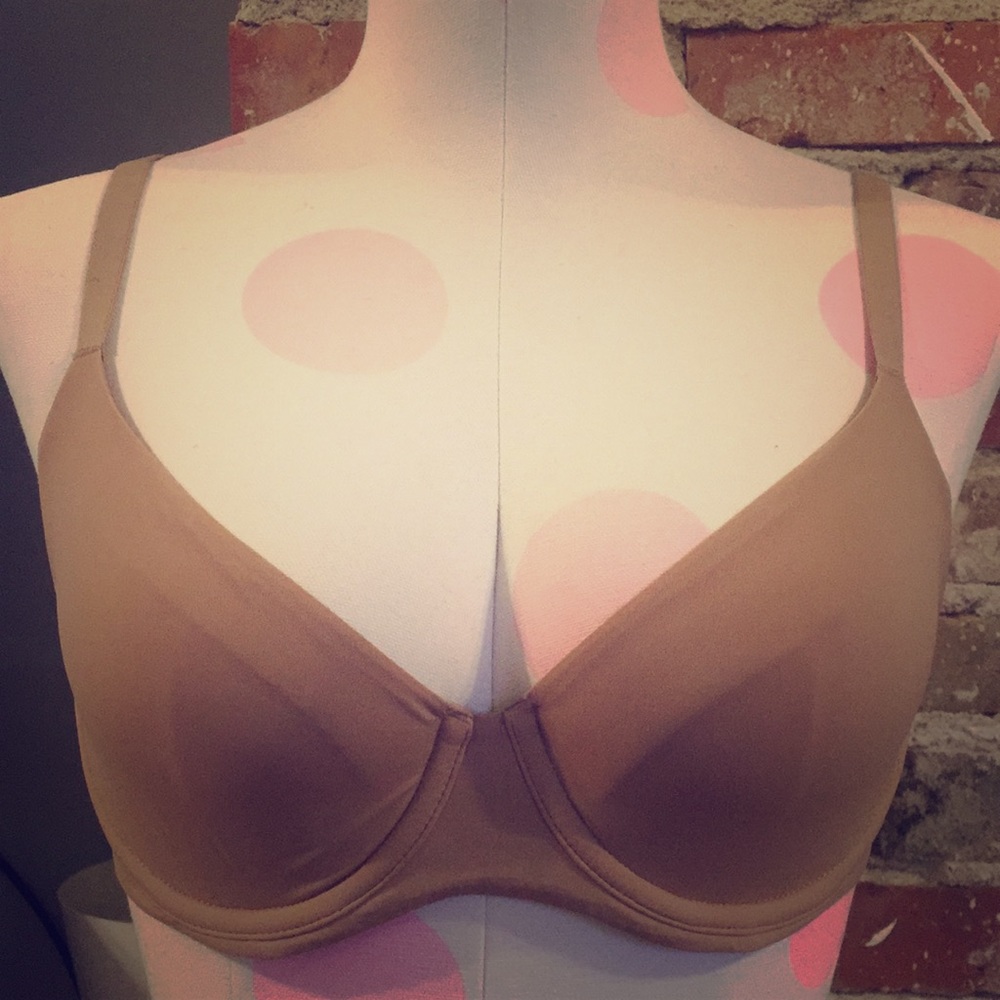 Body by Victoria unlined Demi size 32 DD